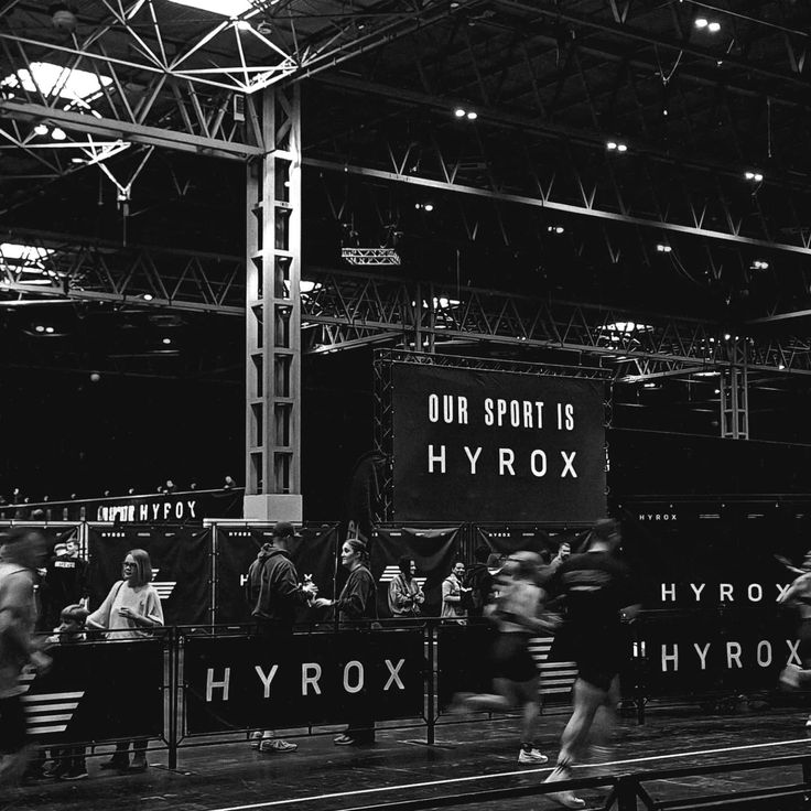 HYROX is Geen Cardio. Het Is Structurele Belastbaarheid.